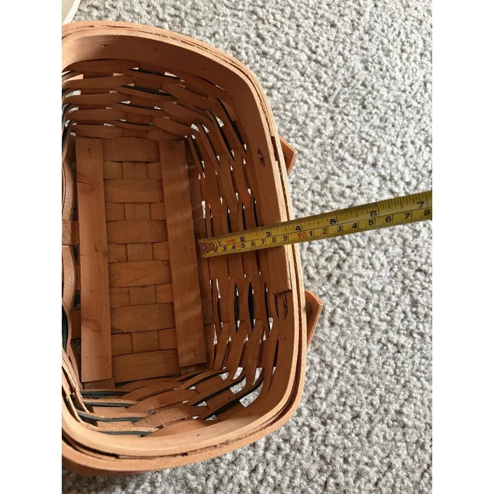 Vintage Country Apple Design Lidded Basket